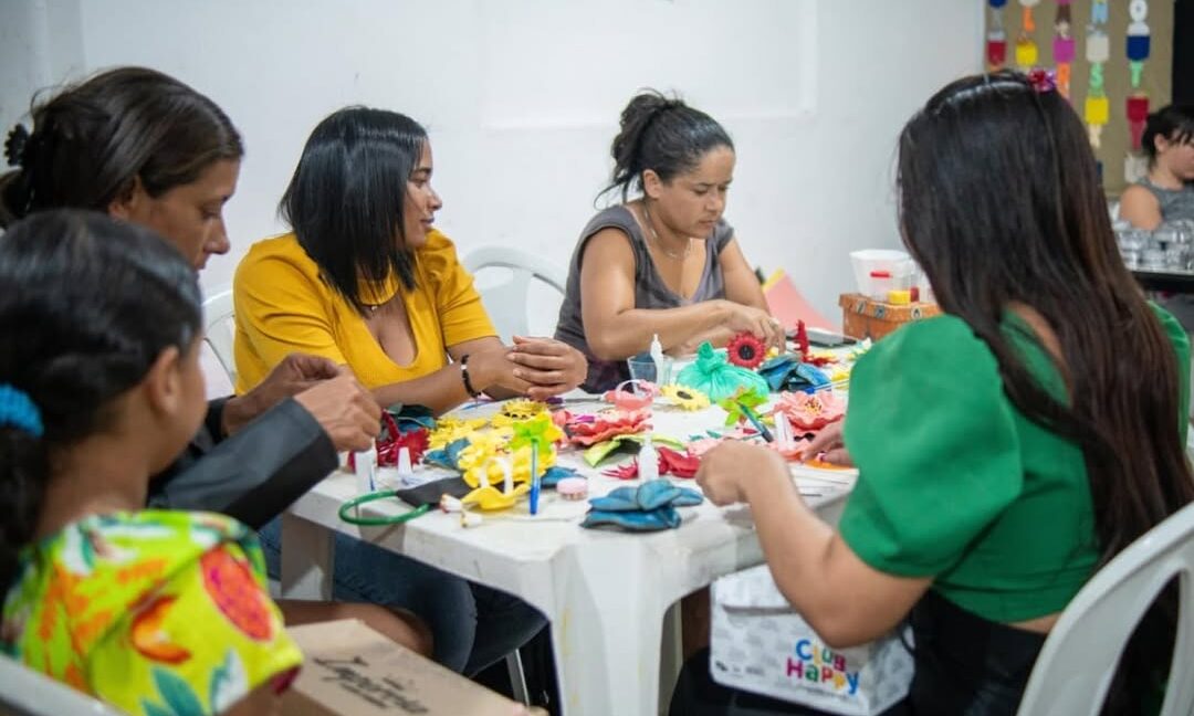 ✨ ENCERRAMENTO COM SUCESSO! ✨Hoje, dia 11 de julho, finalizamos com muita alegria o Curso Gratu (2)